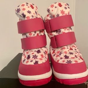 Girls snow boots